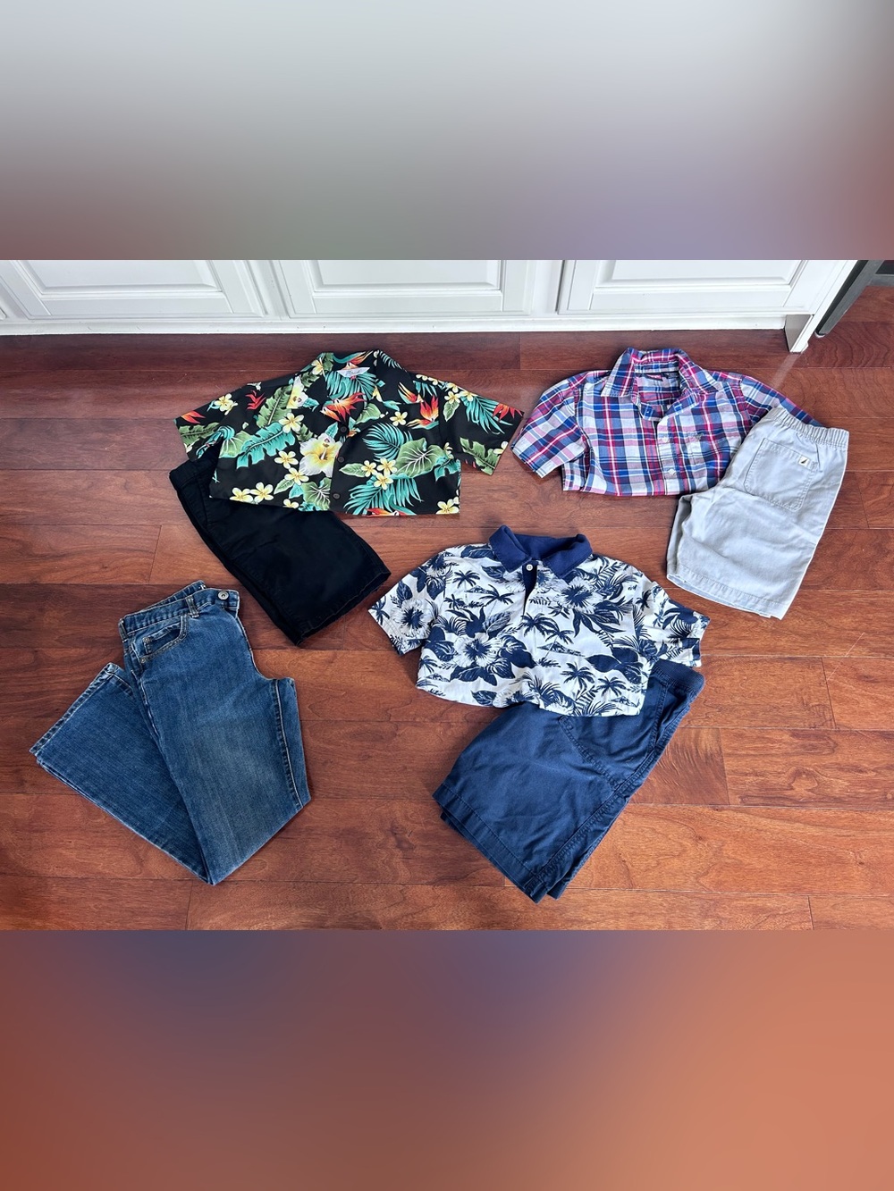 Boys size 10/12 medium clothes bundle lot shirts shorts jeans